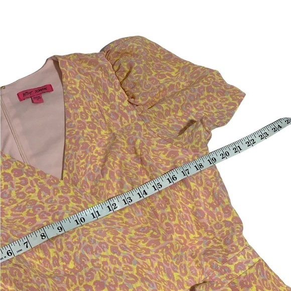 Betsey Johnson Call of the Wild Leopard Print Faux Wrap Dress Short Sleeve Sz 14 - Picture 4 of 7